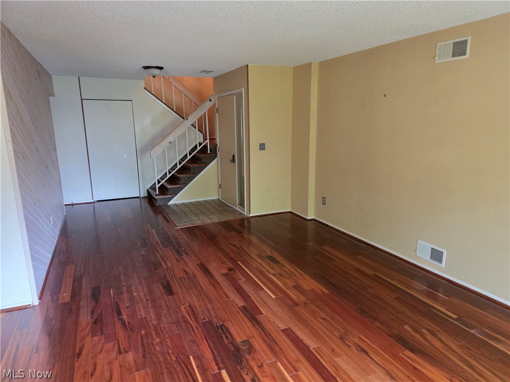879 Hampton Ridge Drive Akron OH 44313