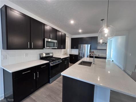 5083 Shepherds Glen Willoughby OH 44094
