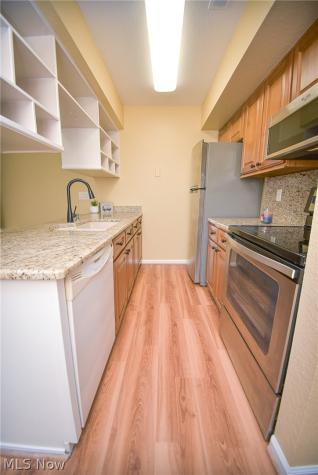 110 Greenwich Road Seville OH 44273