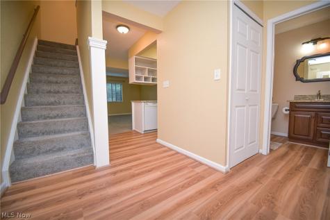 110 Greenwich Road Seville OH 44273