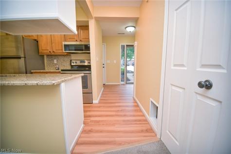 110 Greenwich Road Seville OH 44273