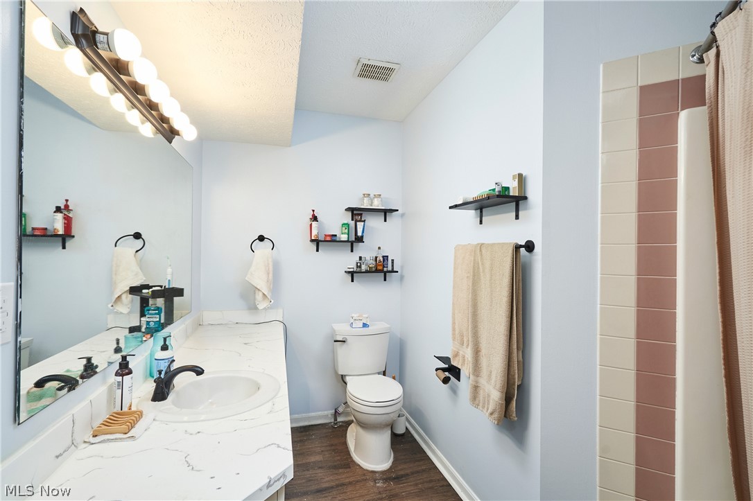 350 Village Pointe Drive Akron OH 44313