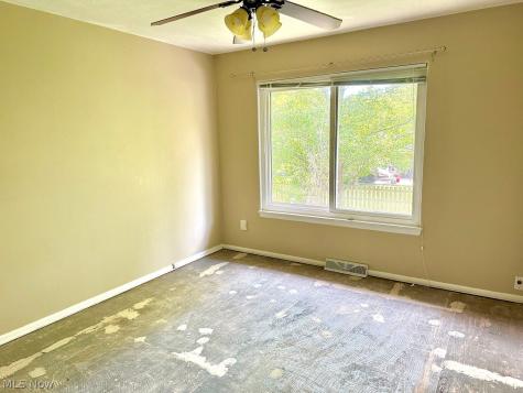 26613 N Park Boulevard Olmsted Falls OH 44138