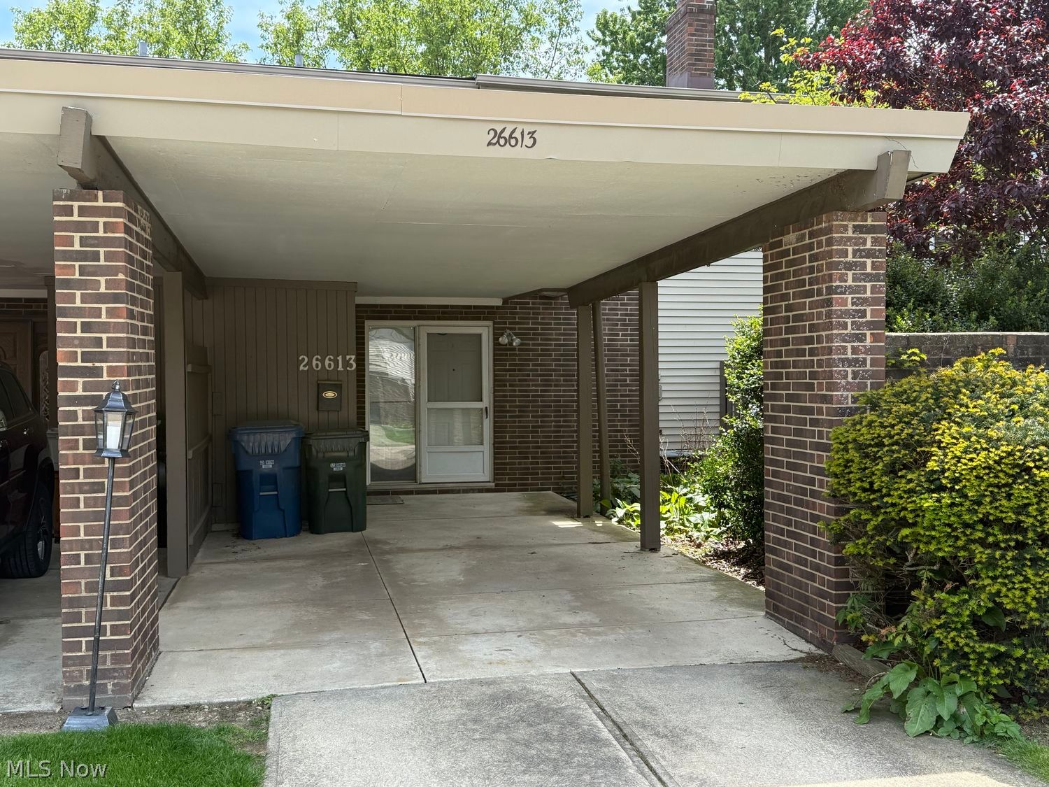 26613 N Park Boulevard Olmsted Falls OH 44138