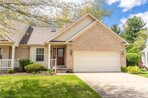 4417 Dalbury Avenue NE Canton OH 44714