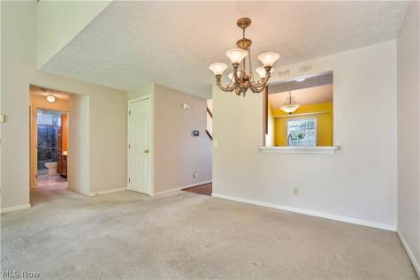 4417 Dalbury Avenue NE Canton OH 44714