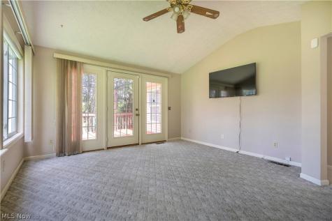 4417 Dalbury Avenue NE Canton OH 44714