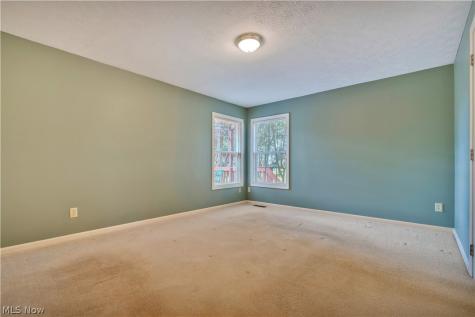 4417 Dalbury Avenue NE Canton OH 44714