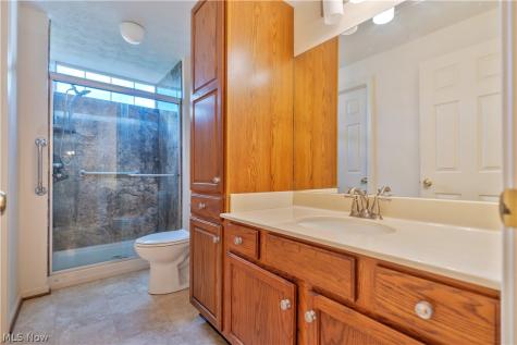 4417 Dalbury Avenue NE Canton OH 44714