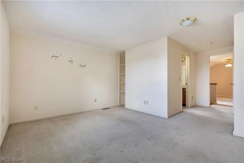 4417 Dalbury Avenue NE Canton OH 44714