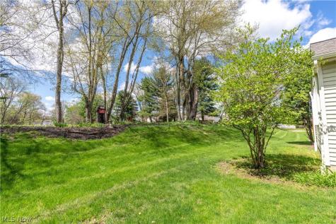 4417 Dalbury Avenue NE Canton OH 44714