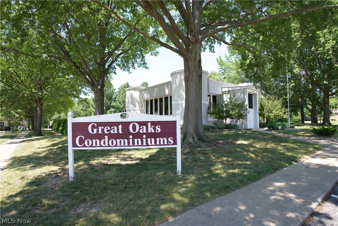 306 Deepwood Drive Wadsworth OH 44281