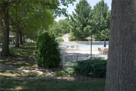 306 Deepwood Drive Wadsworth OH 44281