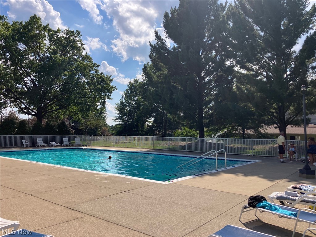306 Deepwood Drive Wadsworth OH 44281