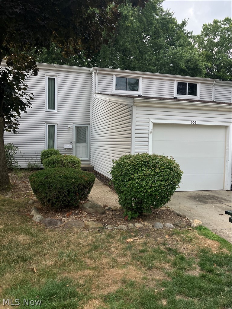 306 Deepwood Drive Wadsworth OH 44281