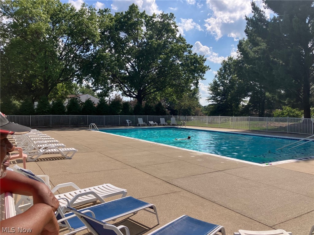 306 Deepwood Drive Wadsworth OH 44281
