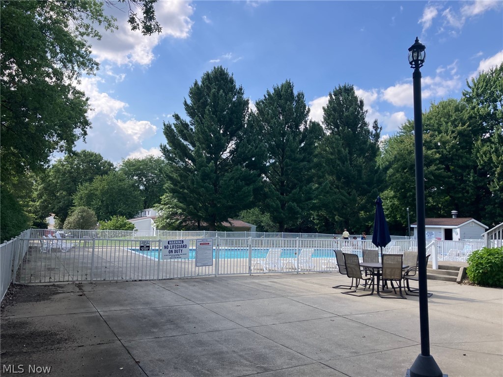 306 Deepwood Drive Wadsworth OH 44281