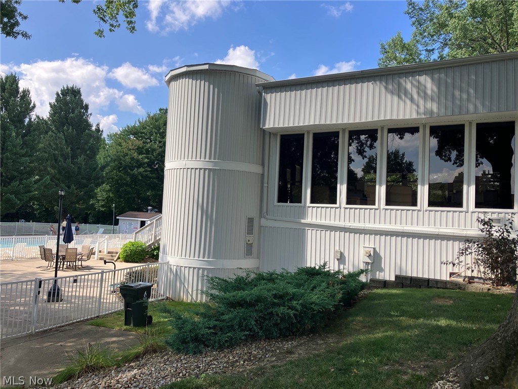 306 Deepwood Drive Wadsworth OH 44281