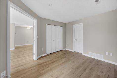 240 Fox Hollow Drive Mayfield Heights OH 44124