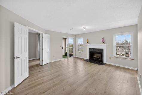 240 Fox Hollow Drive Mayfield Heights OH 44124