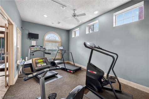 240 Fox Hollow Drive Mayfield Heights OH 44124