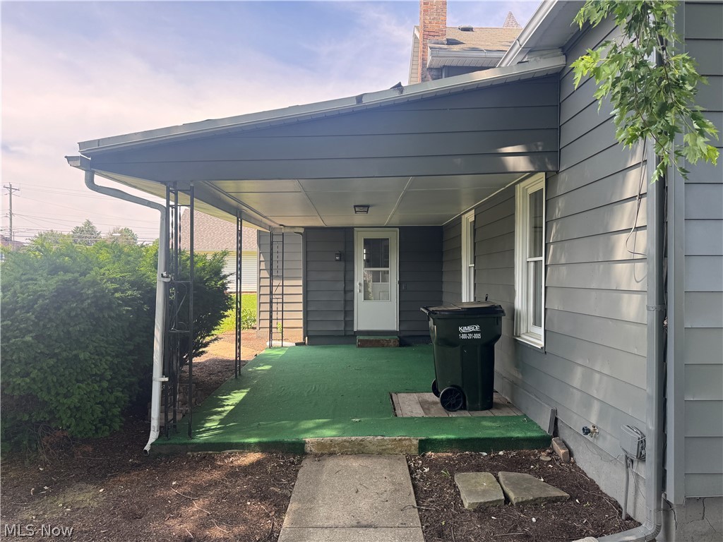 218 Main Street W Beach City OH 44608