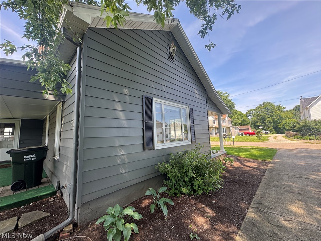 218 Main Street W Beach City OH 44608