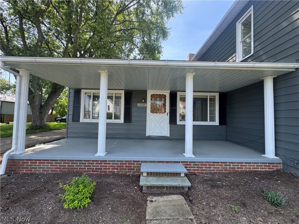 218 Main Street W Beach City OH 44608