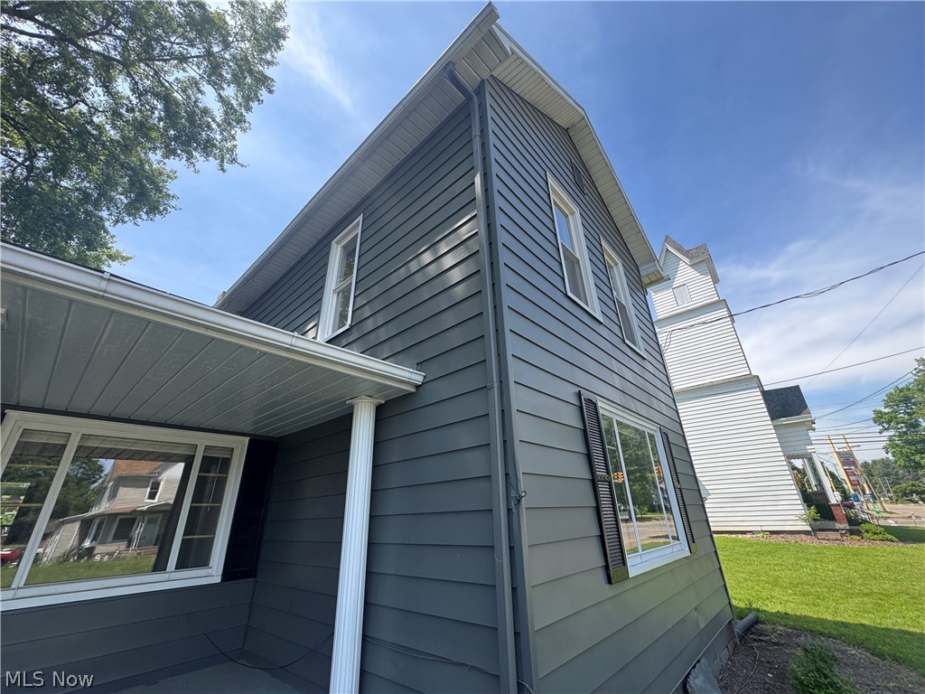 218 Main Street W Beach City OH 44608