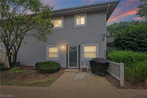 2436 Island Drive Uniontown OH 44685