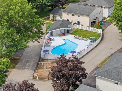 2436 Island Drive Uniontown OH 44685