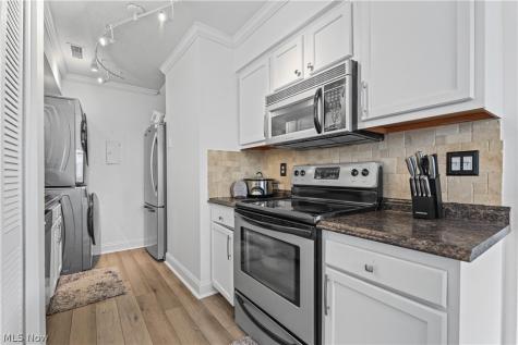 2436 Island Drive Uniontown OH 44685