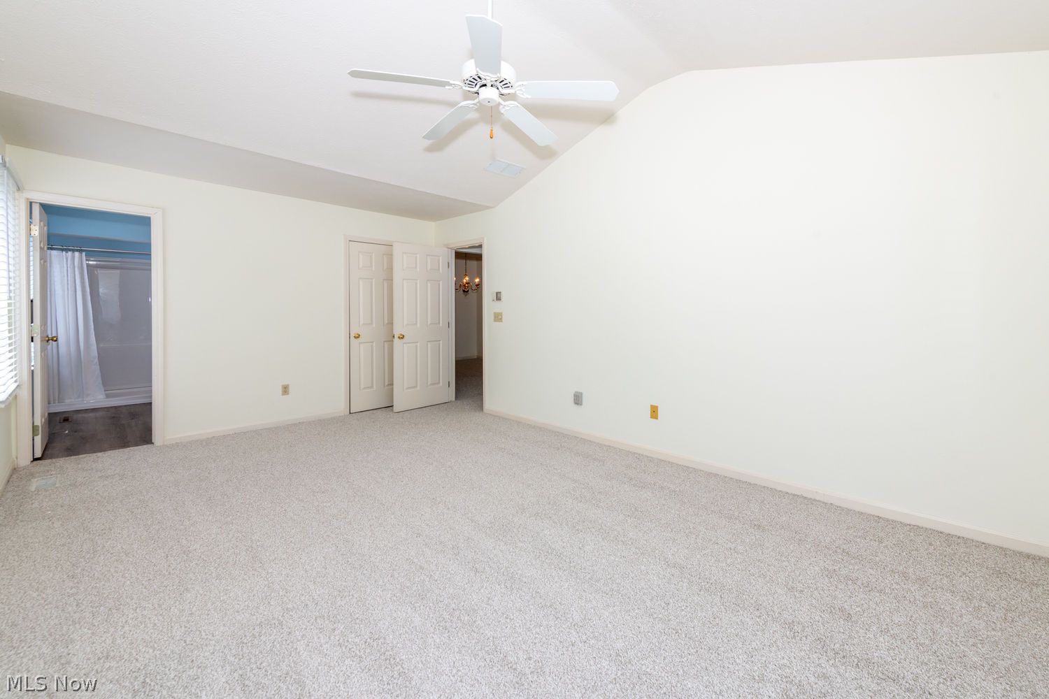 2097 Meadow Gate Akron OH 44313