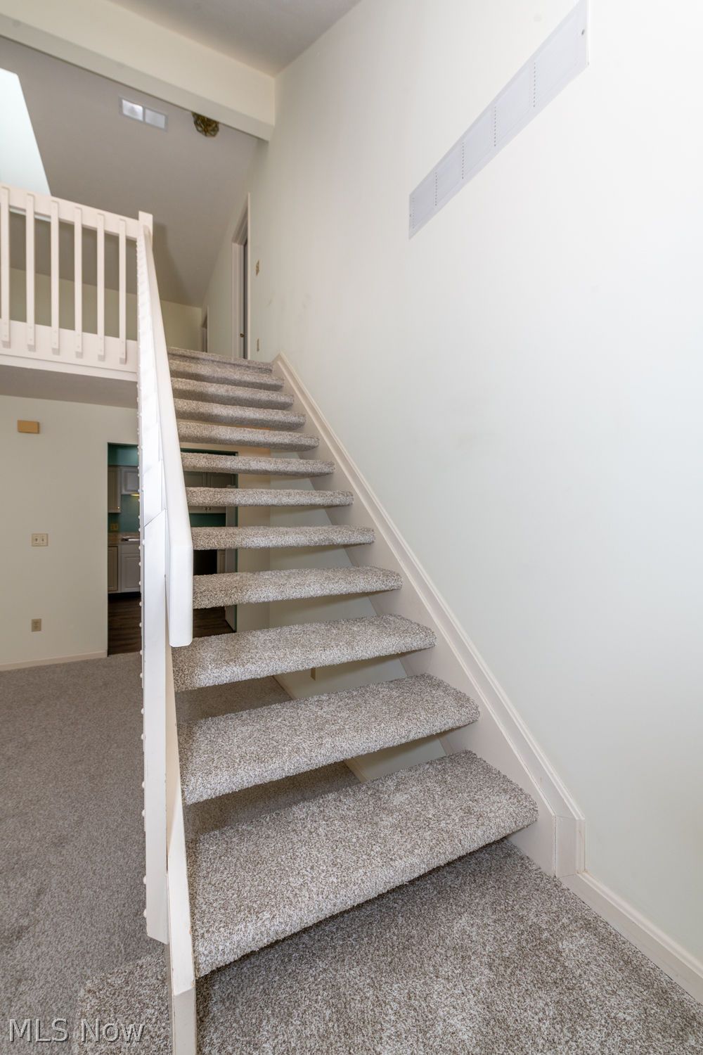 2097 Meadow Gate Akron OH 44313
