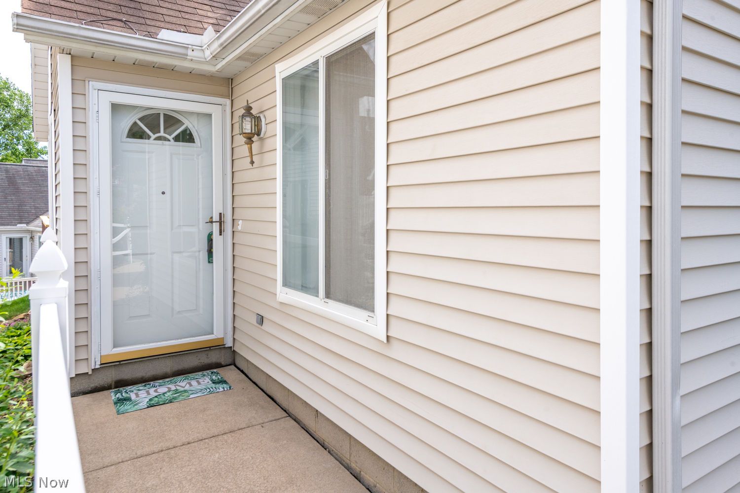 2097 Meadow Gate Akron OH 44313