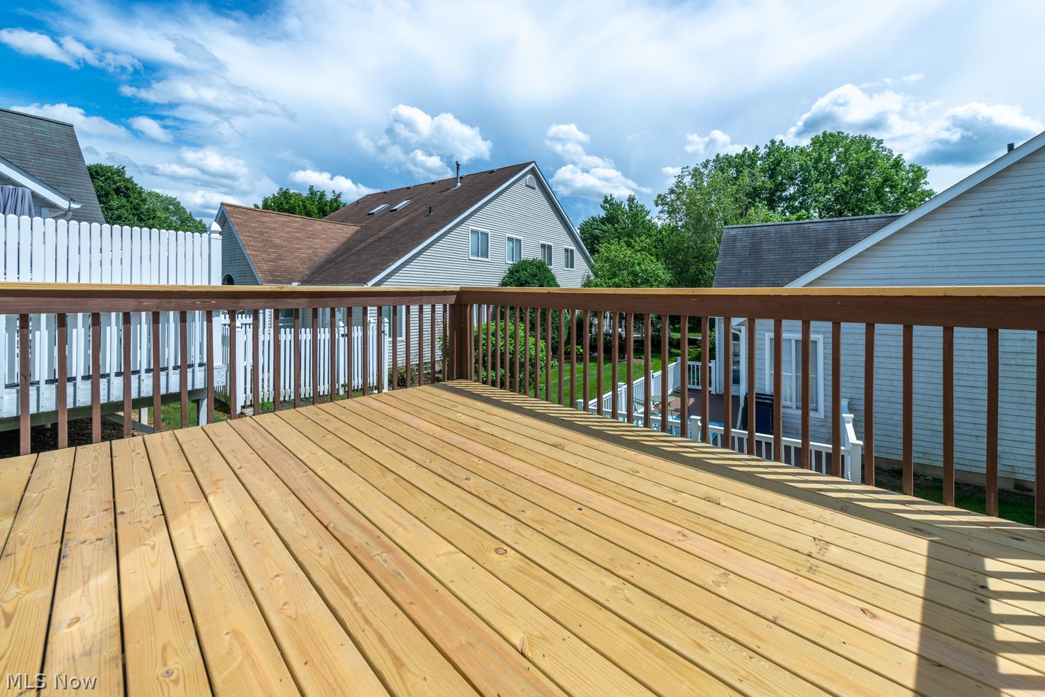 2097 Meadow Gate Akron OH 44313