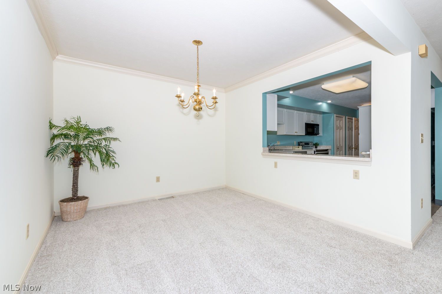 2097 Meadow Gate Akron OH 44313