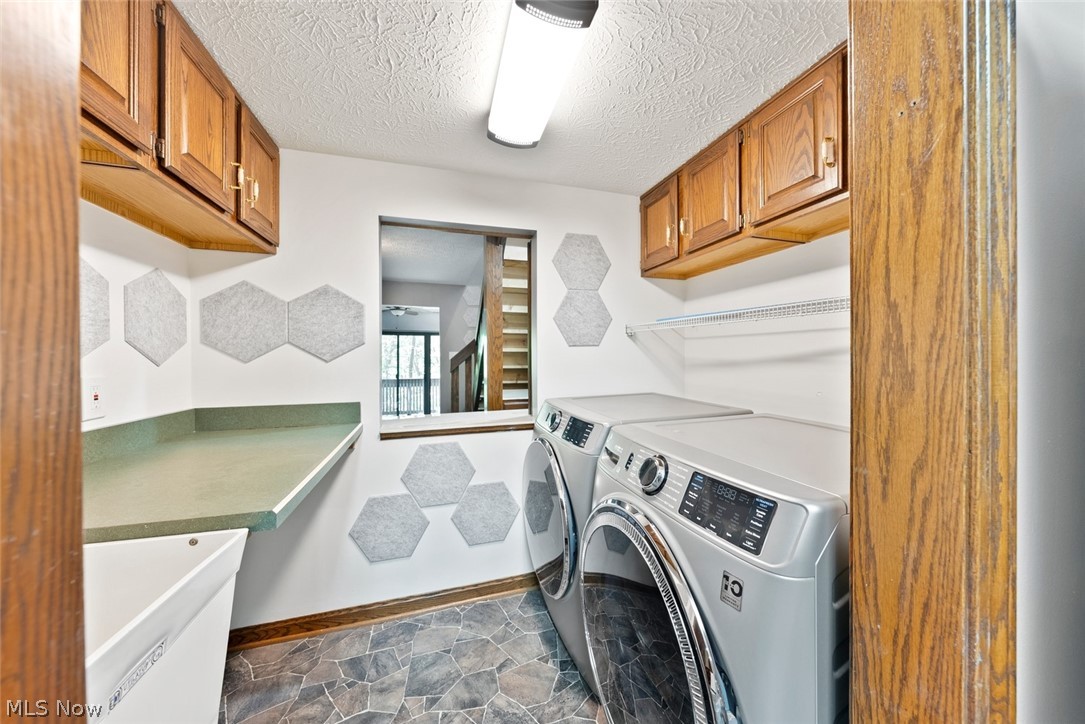 2189 Pinebrook Trail Cuyahoga Falls OH 44223