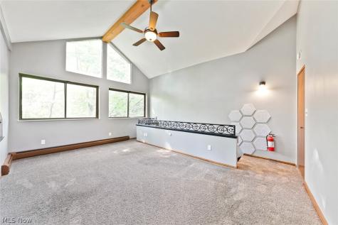 2189 Pinebrook Trail Cuyahoga Falls OH 44223