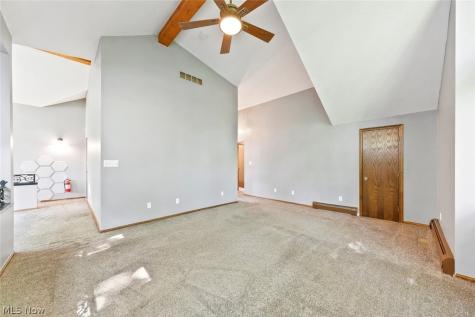 2189 Pinebrook Trail Cuyahoga Falls OH 44223