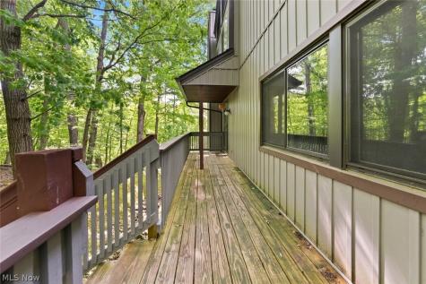 2189 Pinebrook Trail Cuyahoga Falls OH 44223