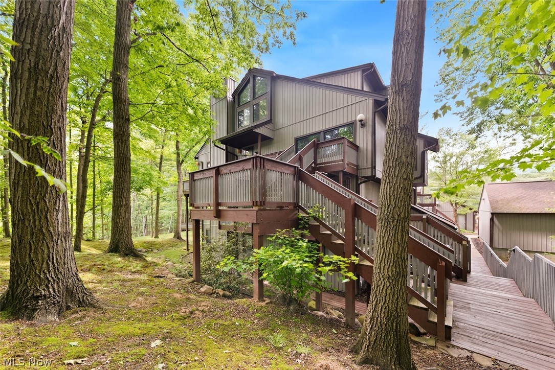 2189 Pinebrook Trail Cuyahoga Falls OH 44223