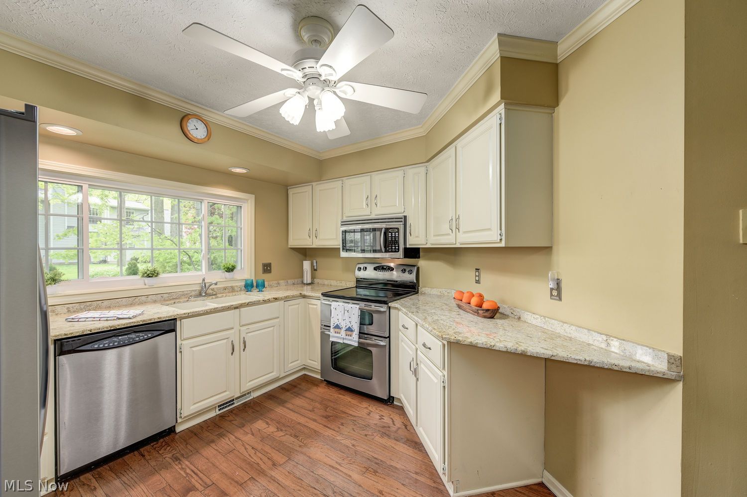 31825 Bayview Drive Avon Lake OH 44012