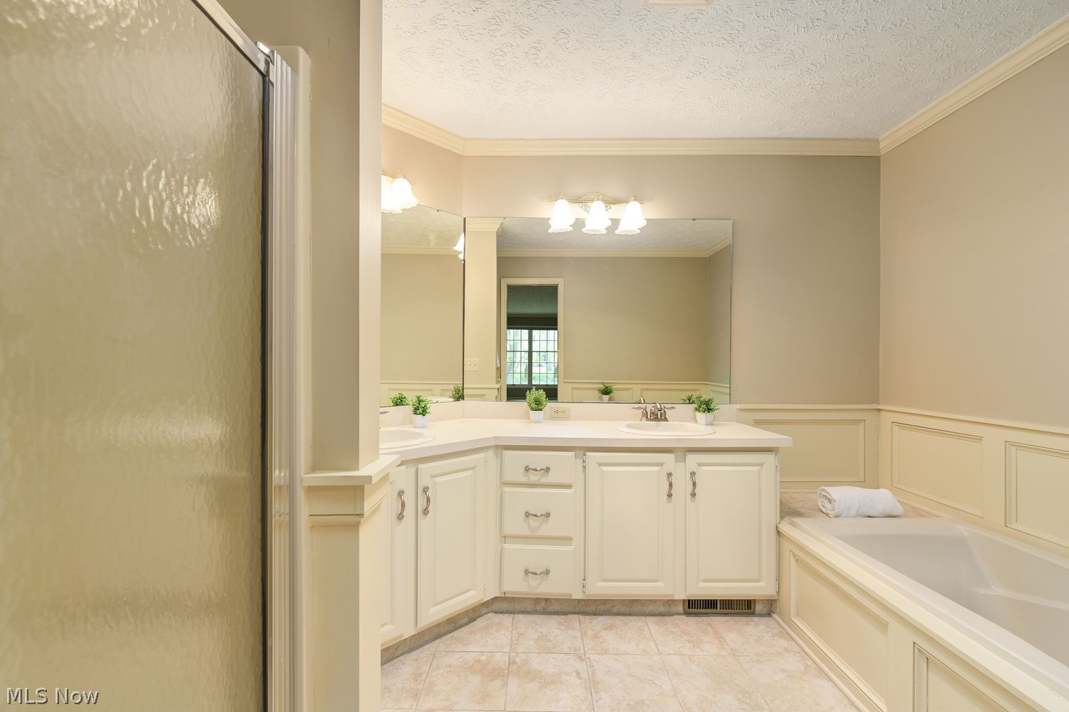 31825 Bayview Drive Avon Lake OH 44012