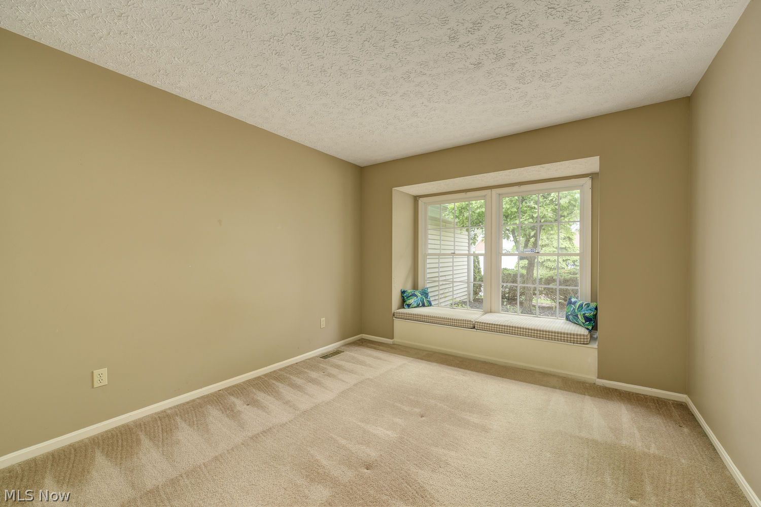 31825 Bayview Drive Avon Lake OH 44012