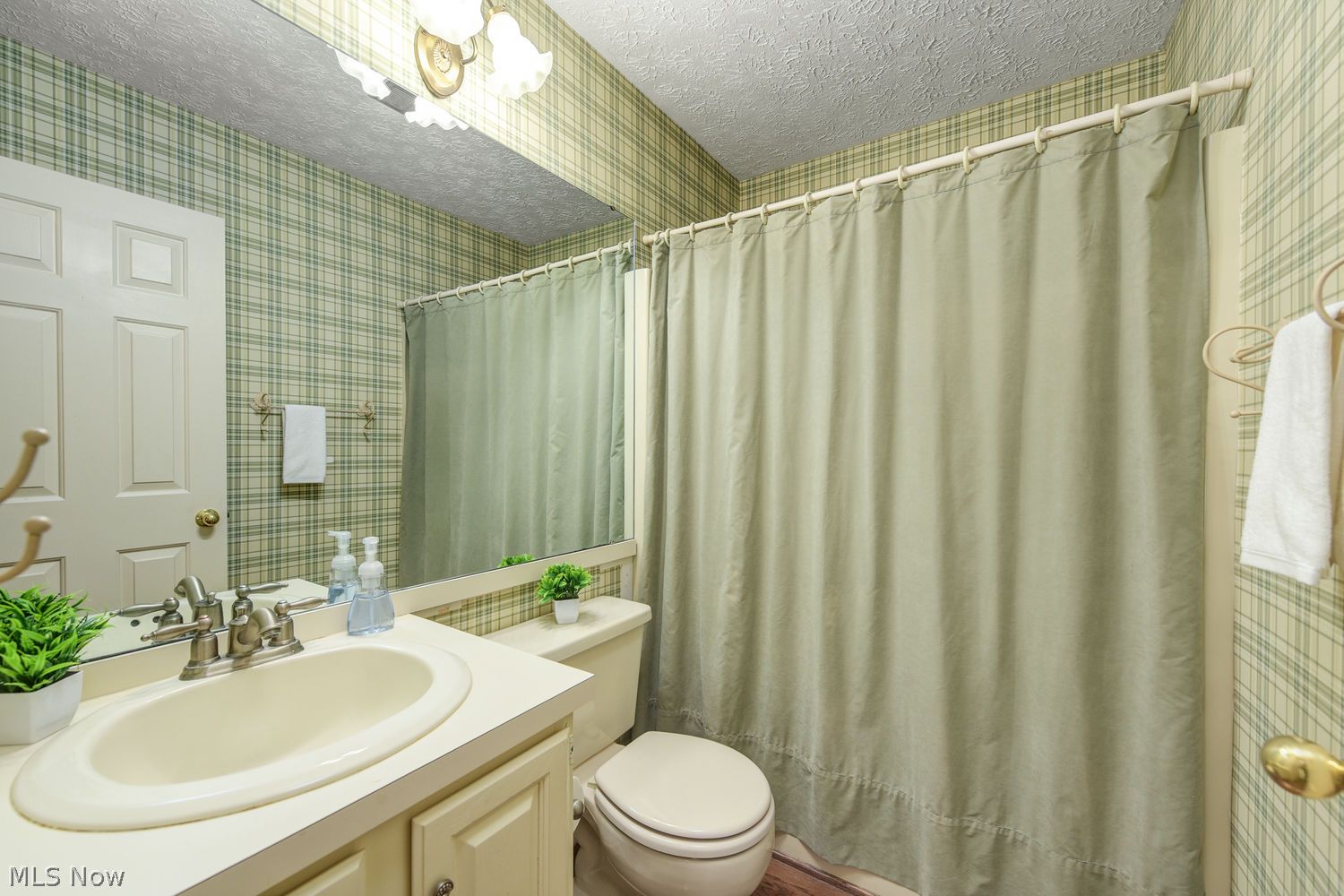 31825 Bayview Drive Avon Lake OH 44012