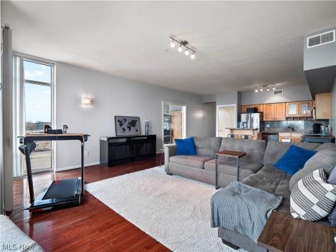 2222 Detroit Avenue Cleveland OH 44113