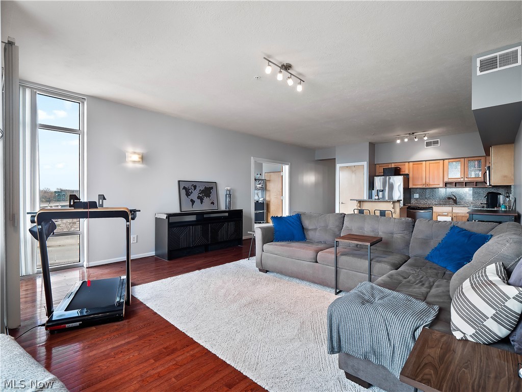 2222 Detroit Avenue Cleveland OH 44113