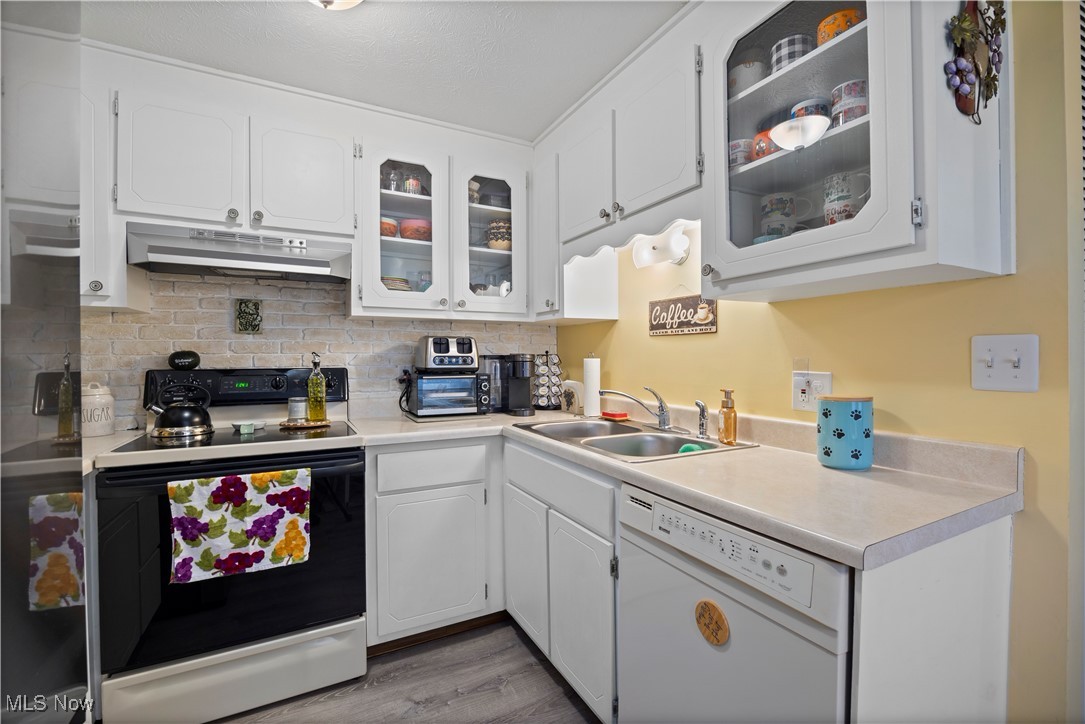 132 S Main Street Munroe Falls OH 44262