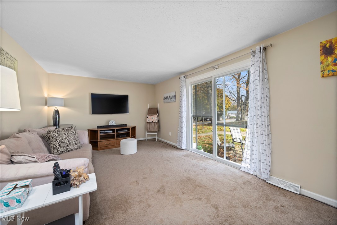 132 S Main Street Munroe Falls OH 44262